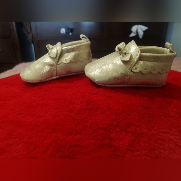 Baby girl moccasins - Picture 3 of 11